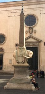 Olifant van Bernini in Rome.